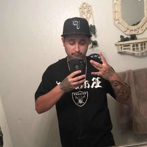 Meet your Posher, Carlos